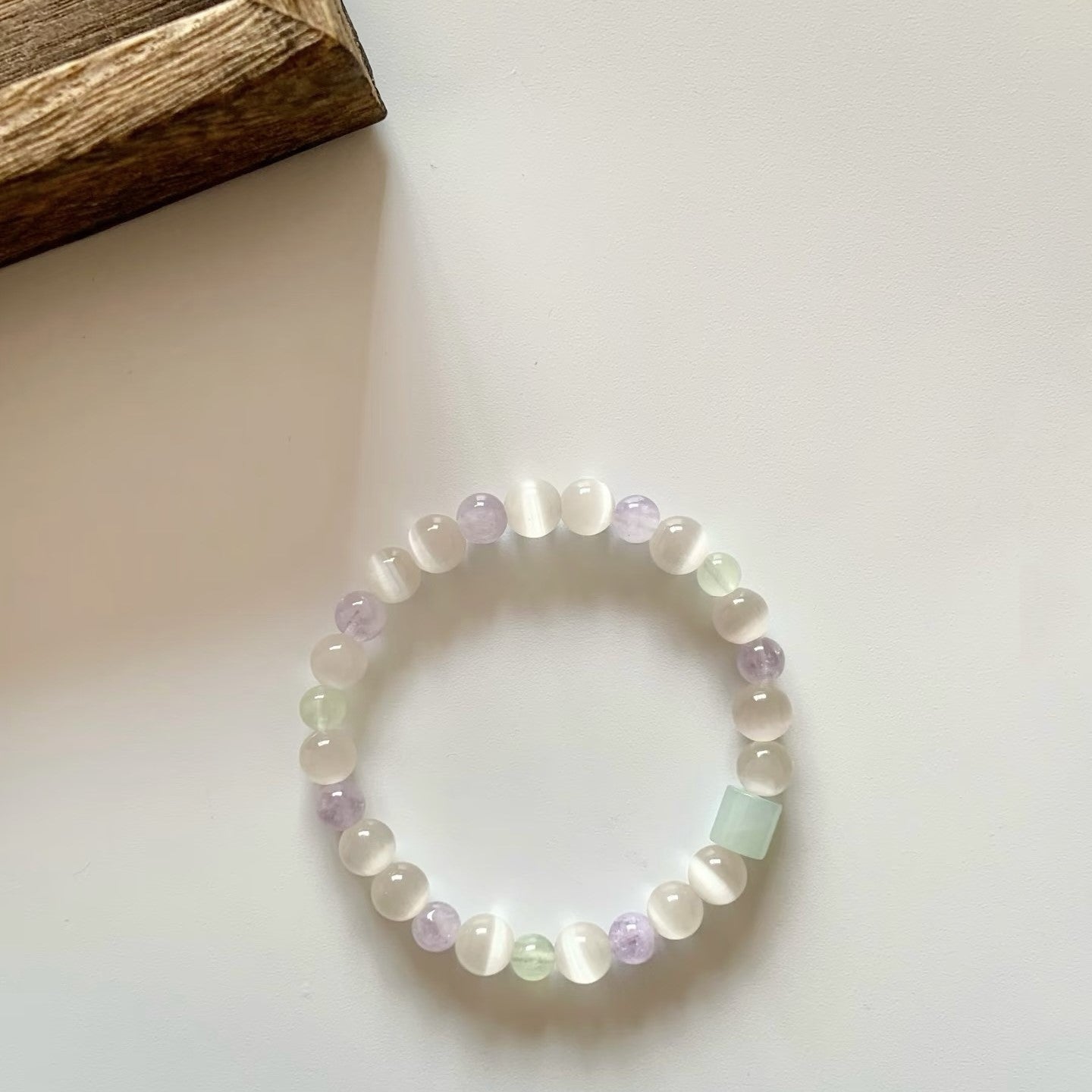 White Cat's Eye & Amethyst Mixed Beaded Bracelet For Women