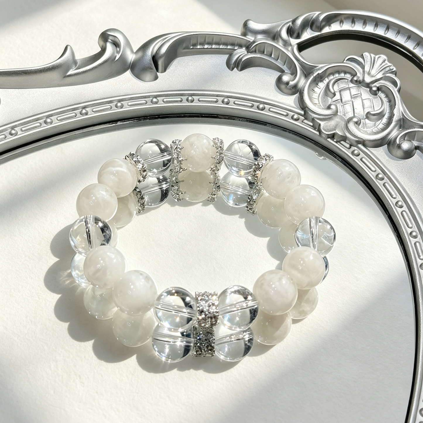 White Round Beaded Bracelet With Clear Quartz & Rhinestone Ornament For Women