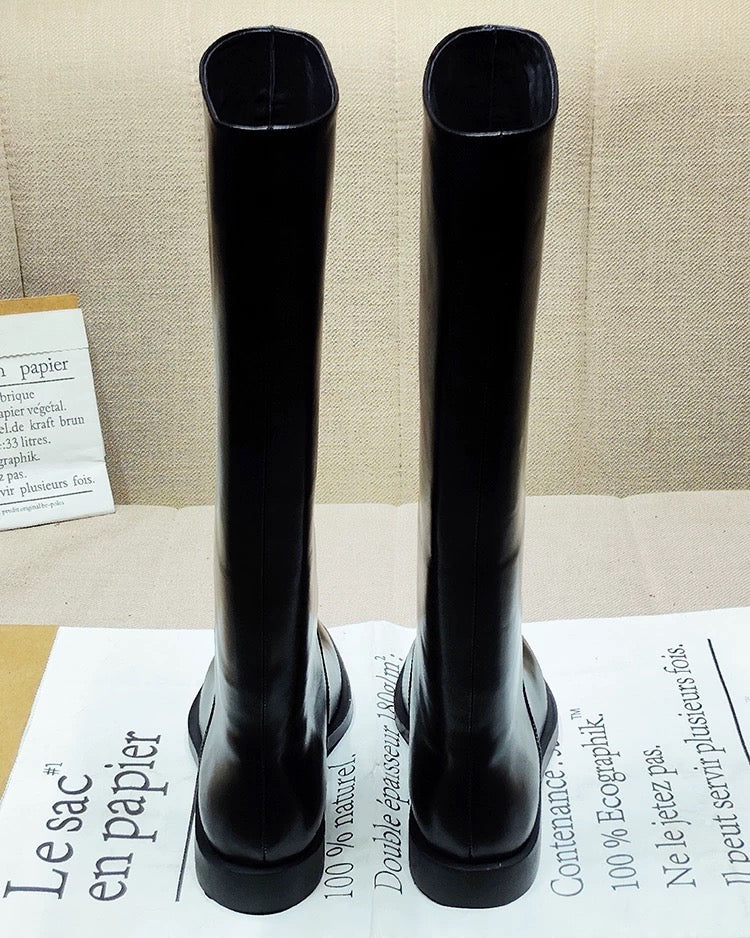 Sleek Black Knee‑High Leather Boots, Minimalist Flat Knee High Boots for Women Daily & Formal Outfits